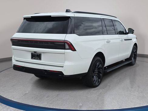 New 2025 Lincoln Navigator L Reserve w/ Jet Appearance Package AWD/4WD image 5