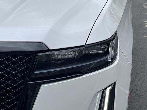 Certified 2023 Cadillac Escalade ESV Sport w/ Touring Package image 9