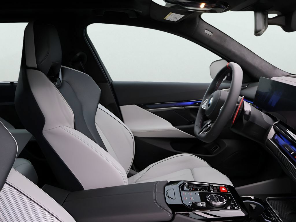 Used 2027 BMW M5 Touring AWD/4WD image 9