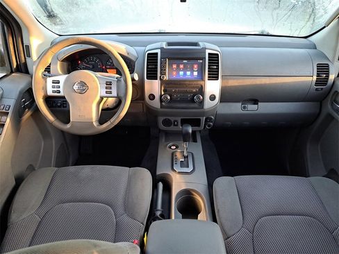 Certified 2021 Nissan Frontier SV image 10