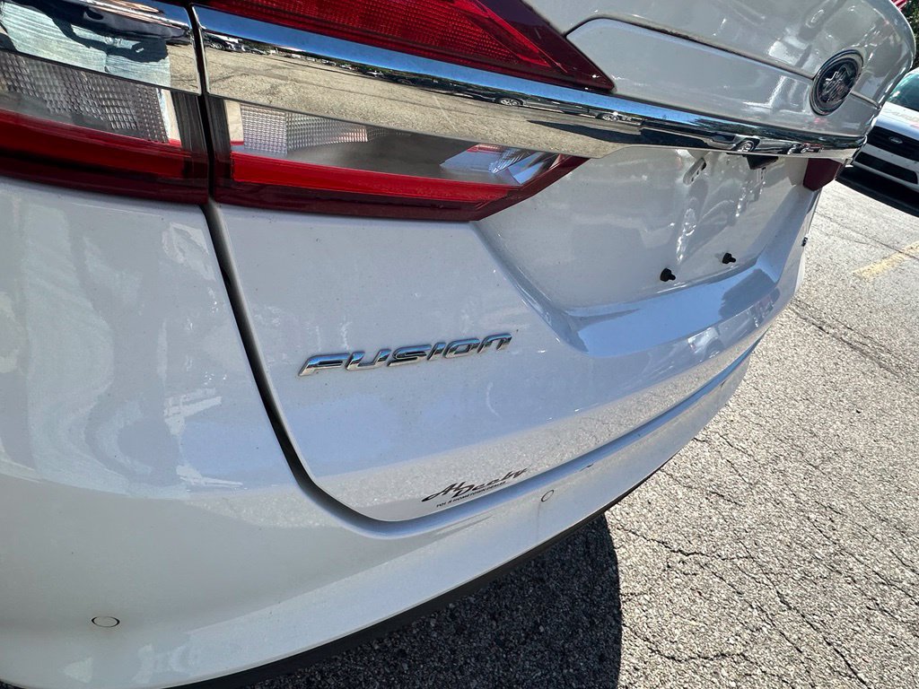 Used 2017 Ford Fusion SE w/ Fusion SE Technology Package FWD image 22