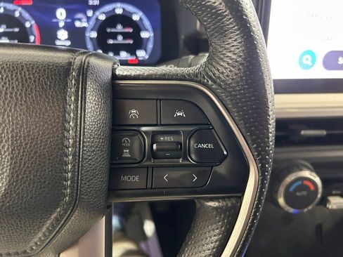 Used 2024 Toyota Tacoma TRD Off-Road image 25