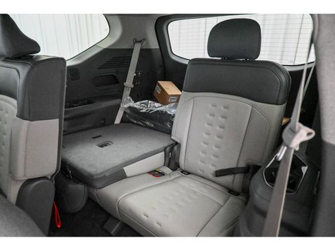 New 2026 Kia EV9 Wind AWD/4WD image 13