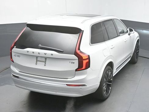 Used 2026 Volvo XC90 T8 Plus w/ Protection Package Premier image 48