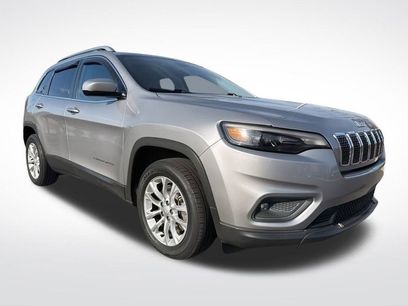 Used 2019 Jeep Cherokee Latitude w/ Popular Appearance Group
