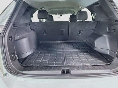 Used 2022 Chevrolet Equinox LT FWD image 28