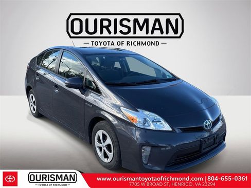 Used 2014 Toyota Prius Two image 1