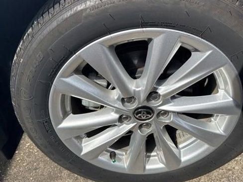 Used 2025 Toyota Corolla LE w/ LE Premium Package image 30