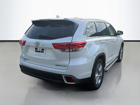 Used 2017 Toyota Highlander Limited AWD/4WD image 7