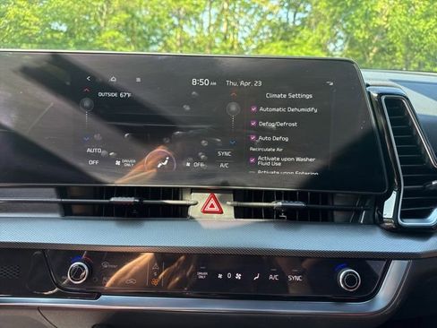 Used 2025 Kia Sportage SX Prestige AWD/4WD image 17