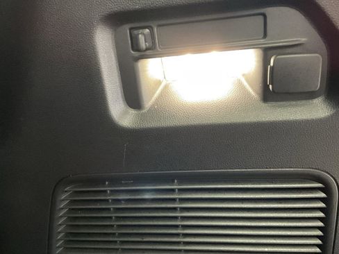 Used 2025 Ford Explorer Active w/ Active Comfort Package image 26