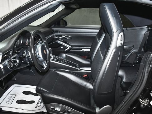 Used 2016 Porsche 911 Carrera 4 image 44