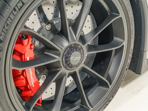 Used 2018 Porsche 911 GT3 RWD image 32