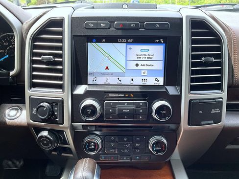 Used 2018 Ford F150 King Ranch w/ Equipment Group 601A Luxury AWD/4WD image 14