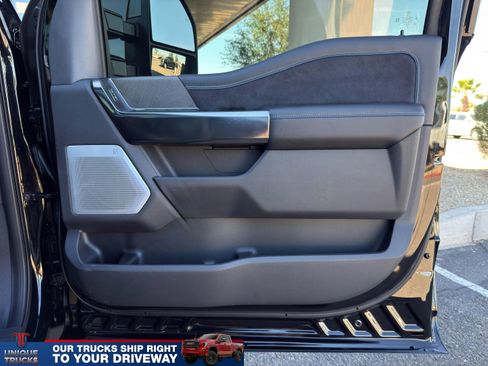 Used 2025 Ford F450 Platinum w/ FX4 Off-Road Package image 29