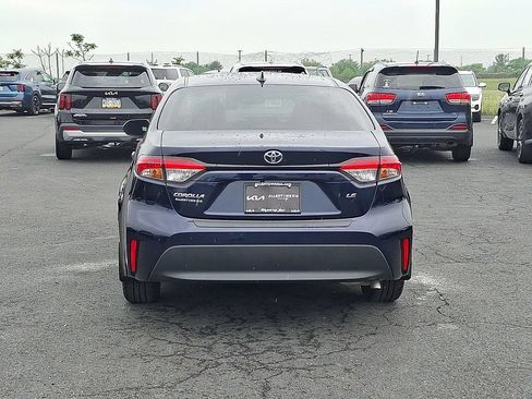 Used 2025 Toyota Corolla LE FWD image 5