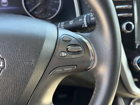 Used 2023 Nissan Murano SV image 11