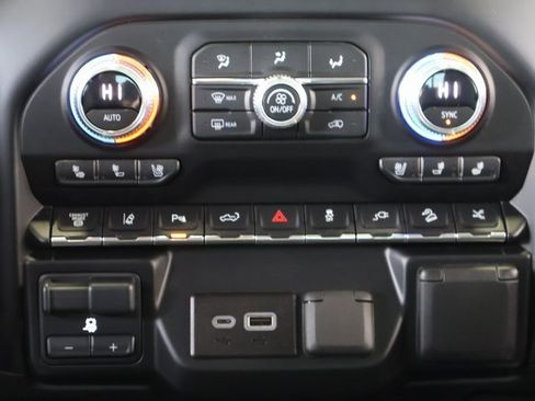 Certified 2023 GMC Sierra 2500 Denali w/ Denali Ultimate Package image 20