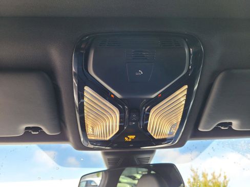 Used 2020 BMW 330i Sedan w/ Convenience Package image 30