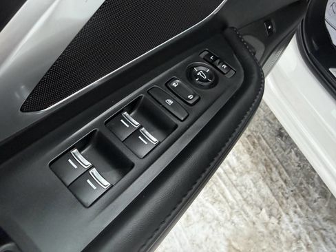 Used 2024 Acura RDX SH-AWD image 14