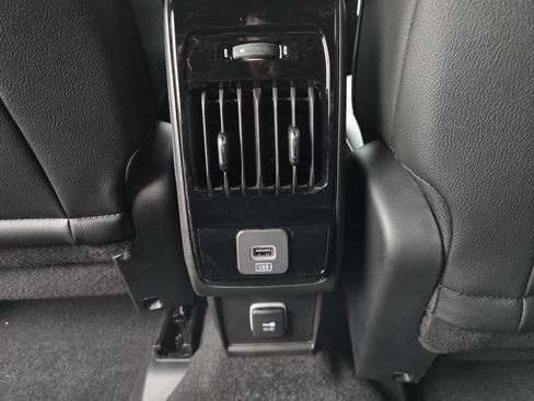 New 2026 Jeep Compass Latitude image 28