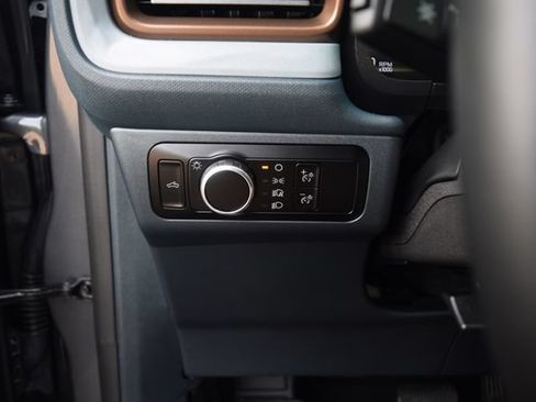 Used 2024 Ford Maverick Lariat AWD/4WD image 7