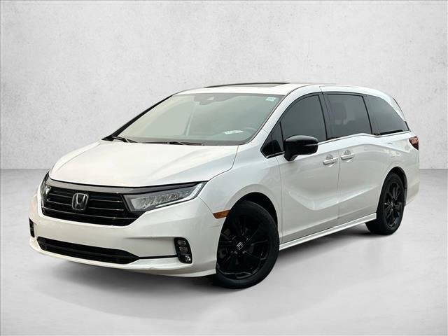 Used 2024 Honda Odyssey Sport image 2