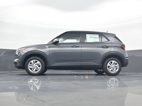 New 2026 Hyundai Venue SE FWD image 28