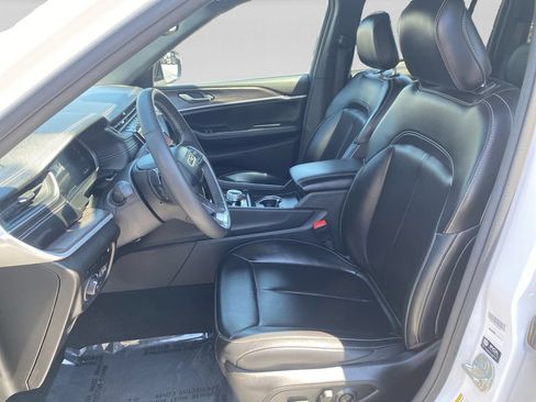 Used 2024 Jeep Grand Cherokee Limited 4xe AWD/4WD image 15
