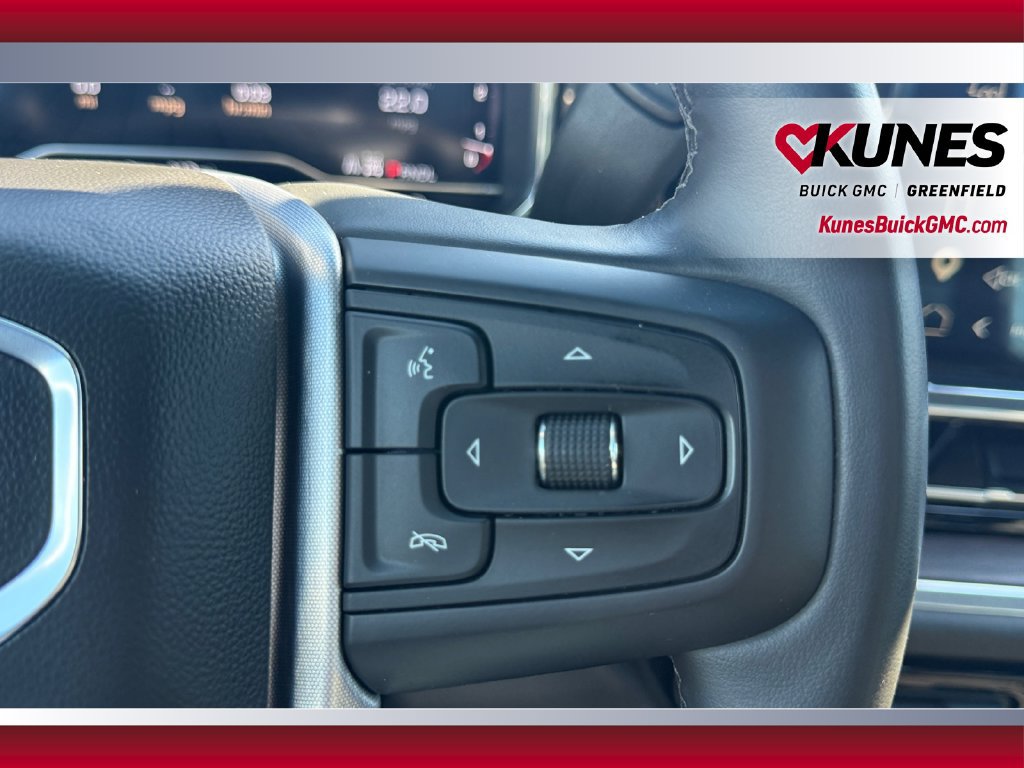 Used 2025 GMC Sierra 1500 SLT AWD/4WD image 18