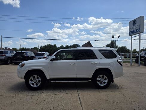 Used 2016 Toyota 4Runner SR5 Premium RWD image 4