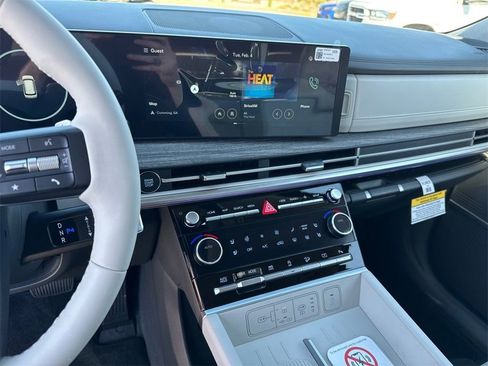 New 2025 Hyundai Santa Fe Limited image 28