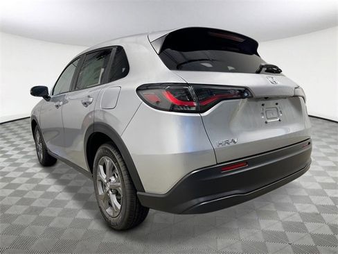 New 2026 Honda HR-V LX image 4