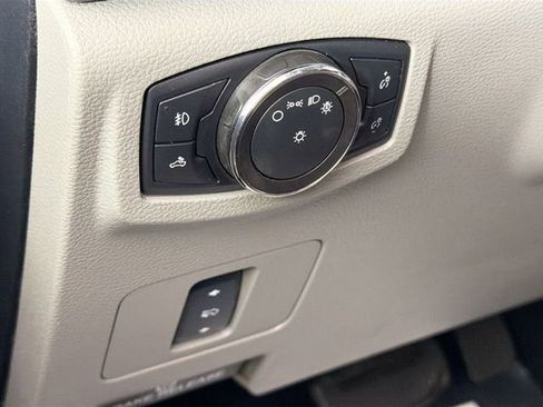 Used 2018 Ford F250 XLT w/ XLT Premium Package image 10