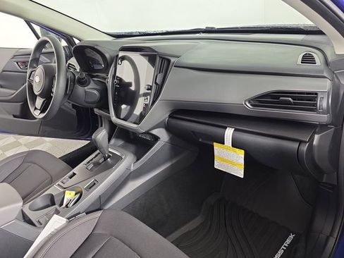 Certified 2025 Subaru Crosstrek 2.0i Premium image 17