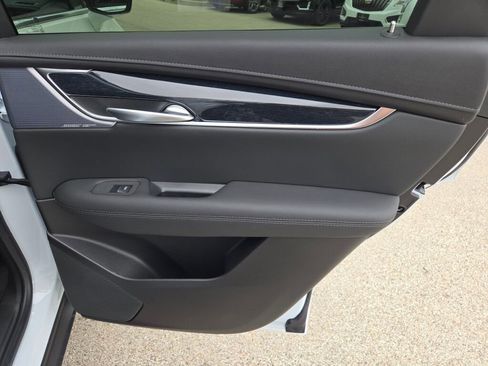 New 2025 Cadillac XT5 Premium Luxury FWD image 8