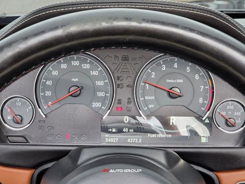 Used 2016 BMW M4 Convertible image 21