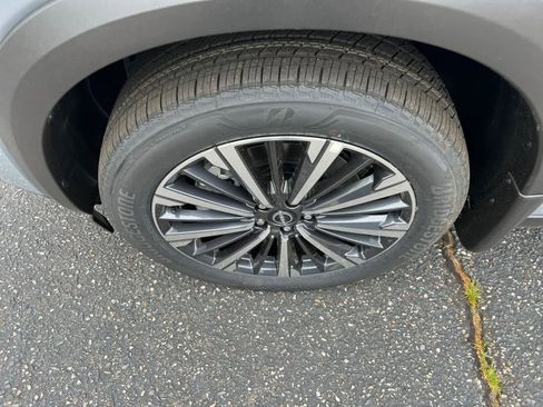 New 2026 Nissan Pathfinder Platinum AWD/4WD image 10