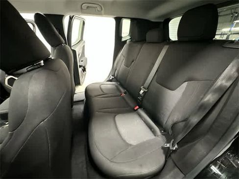 Used 2017 Jeep Renegade Sport w/ Power & Air Group image 17