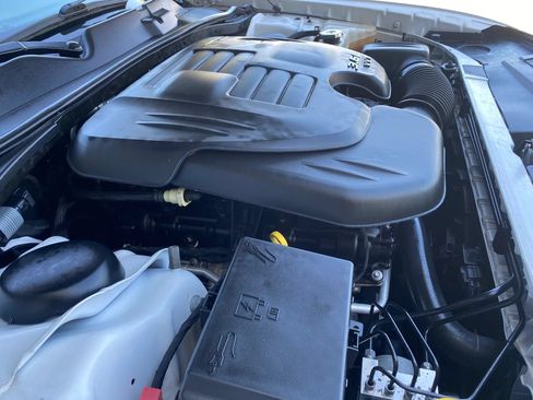 Used 2020 Dodge Challenger SXT RWD image 20