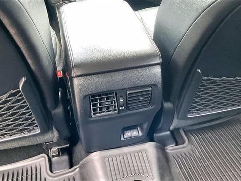 Used 2023 Toyota 4Runner Limited AWD/4WD image 30