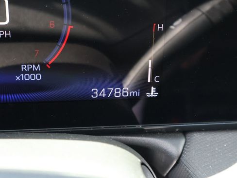 Used 2025 Chevrolet TrailBlazer LT AWD/4WD image 29