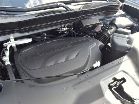 Certified 2025 Honda Ridgeline RTL image 8