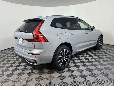 Certified 2025 Volvo XC60 B5 Core w/ Climate Package image 10