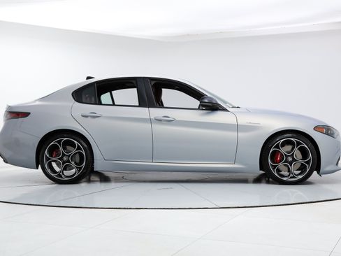 New 2026 Alfa Romeo Giulia w/ Driving Assist Package RWD image 5