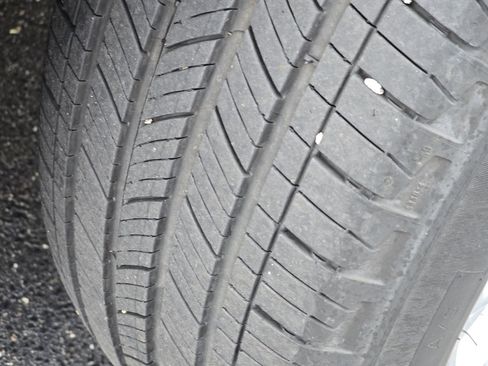 Used 2023 Chevrolet Equinox LT image 12