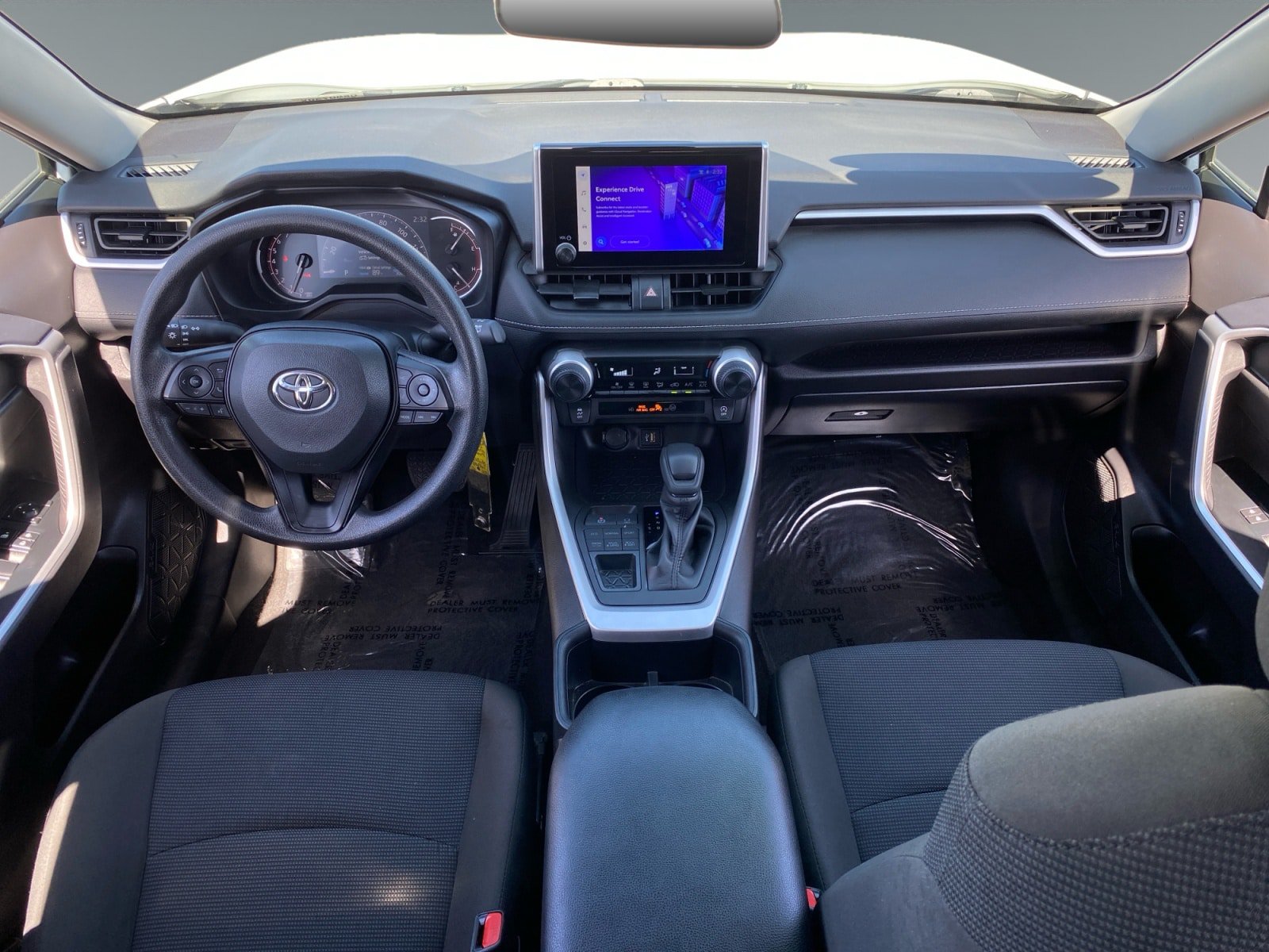 Used 2025 Toyota RAV4 LE AWD/4WD image 10