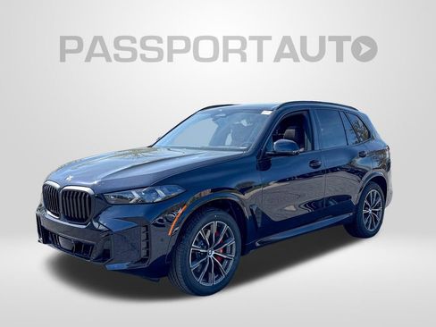 New 2026 BMW X5 xDrive40i w/ M Sport Package AWD/4WD image 1