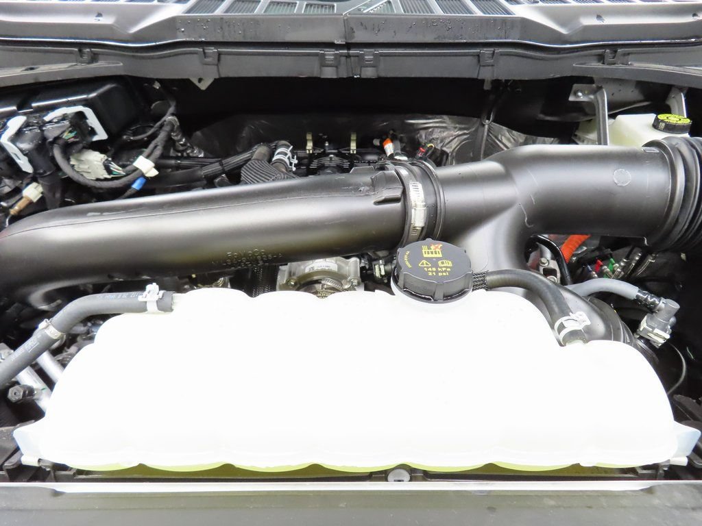 Used 2025 Ford F150 Lariat AWD/4WD image 33
