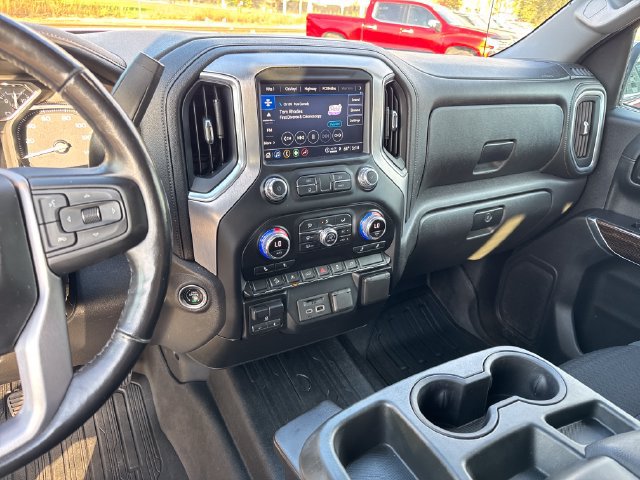 Used 2021 GMC Sierra 1500 SLE AWD/4WD image 18